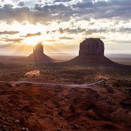 Costa Oeste Parques y Capitales en Coche con Extensión Utah