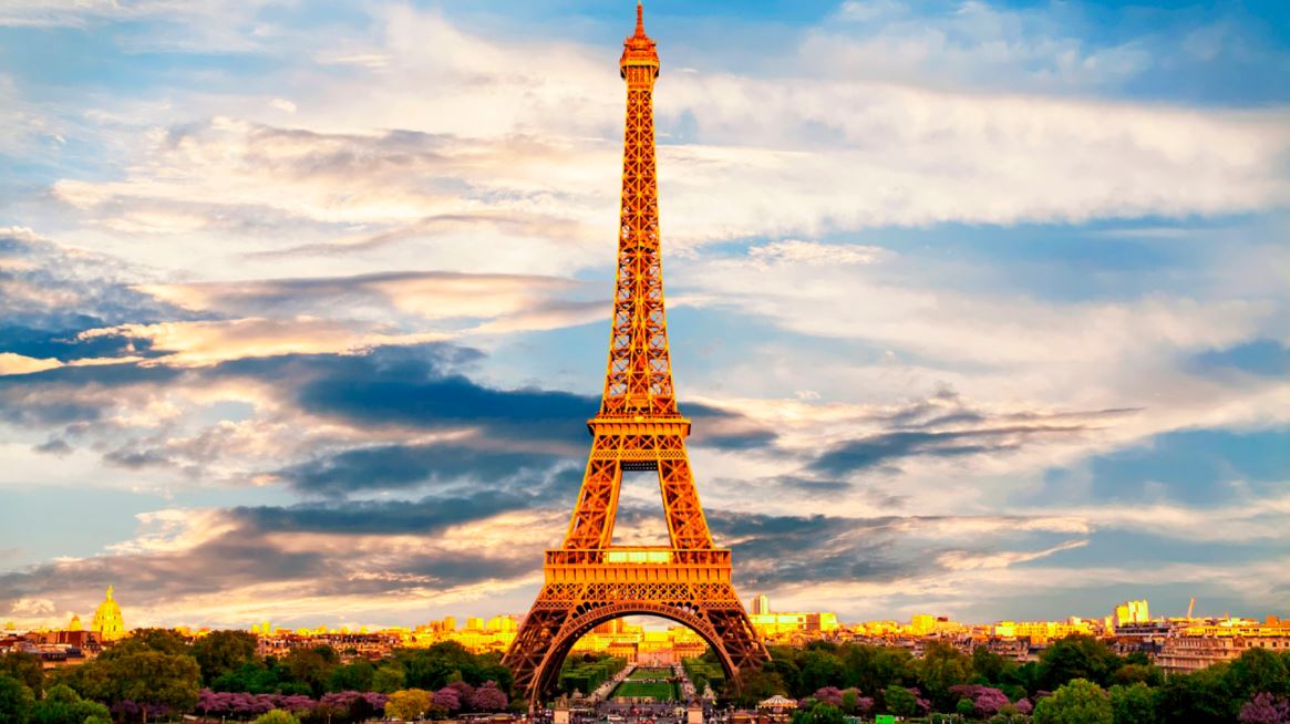  Torre Eiffel 
